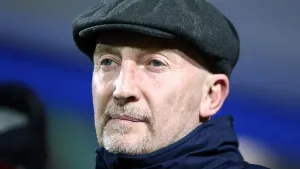 Ian Holloway frustrated with fans after Swindon booed off