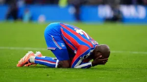 Jean-Philippe Mateta apologises after late miss in Palace’s six-goal thriller