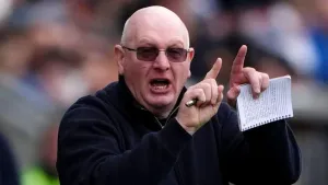 John McGlynn hails defender Connor Allan after stunning winner against Dundee