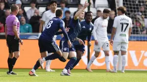 Jordan James and Abdul Fatawu help Leicester return to winning ways