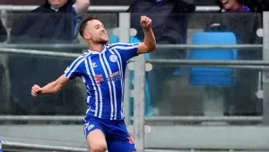 Kilmarnock cruise to victory over St Mirren