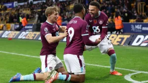 Lyle Foster nets dramatic late winner as Burnley edge sorry Wolves