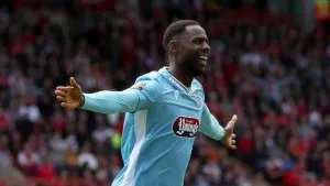 Mani Dieseruvwe double helps high-flying Rochdale see off Yeovil