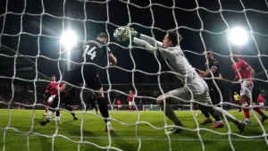 Nathan Broadhead effort enough as 10-man Wrexham edge Oxford win