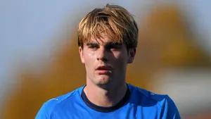 Nathan Lowe header topples Exeter after delayed start at Stockport