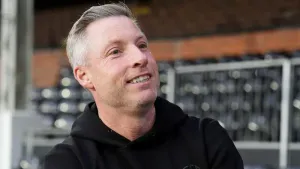 Neil Harris hails ‘excellent’ first-half performance as Cambridge beat Bromley