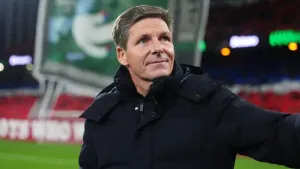 Oliver Glasner absolves teen Jaydee Canvot of blame after Crystal Palace defeat