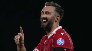 Ollie Palmer strike enough for high-flying Swindon at Newport