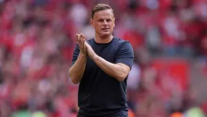 Richie Wellens salutes Orient goal-scores after thumping win over Doncaster