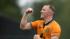 Shayne Lavery and Kylian Kouassi on target as Cambridge edge Bromley