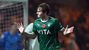 Stockport breeze past Port Vale to climb to top of League One table