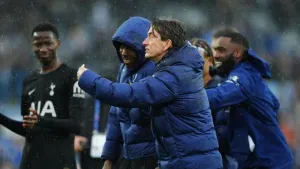 Thomas Frank hails Tottenham’s character after they dig in to beat Leeds