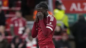 Thursday’s briefing: Liverpool crash out of cup and holders Newcastle beat Spurs