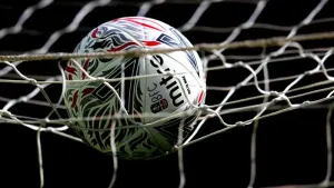 Truro let slip two-goal lead to draw at Gateshead after record-breaking journey