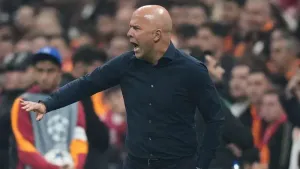 Wednesday’s briefing: Liverpool lose Alisson in defeat while Chelsea win