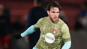 Aaron Connolly inspires Leyton Orient to emphatic win at Burton