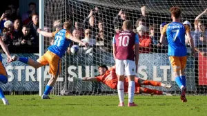 Anthony Scully makes the difference as Shrewsbury see off South Shields
