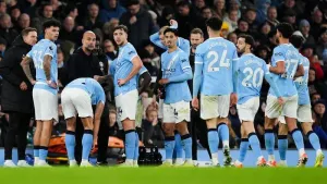 Daniel Farke says ‘fake injury’ gave Pep Guardiola chance for Man City team talk