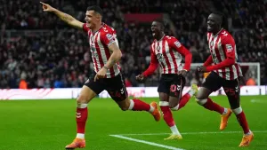 Granit Xhaka equaliser earns Sunderland point against Everton
