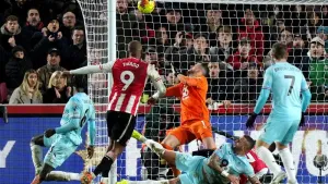 Igor Thiago brace earns Brentford win over Burnley after late drama