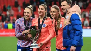 Lionesses aren’t taking sides in Mary Earps-Hannah Hampton fallout – Lauren Hemp