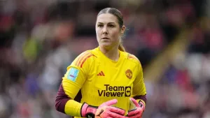 Mary Earps makes Manchester United return as fallout from her book continues