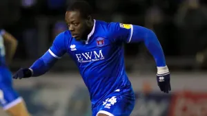 Olufela Olomola scores the only goal as Wealdstone see off 10-man Southend