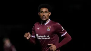 Omar Sowunmi and Will Hondermarck on target as Bromley beat Salford