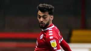 Rochdale ease past Eastleigh to stay top