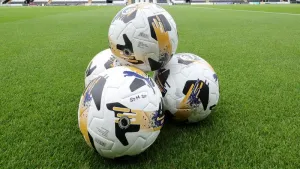 Solihull score two late goals to see off Gateshead