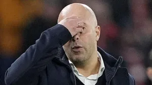 Thursday’s briefing: Reds lose again but Arsenal are flying and Spurs show fight