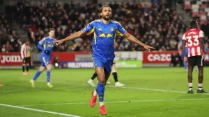 Dominic Calvert-Lewin on target again as Leeds rescue late point at Brentford