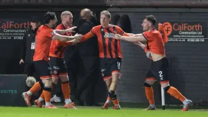 Dundee United climb into top six after beating sorry Livingston
