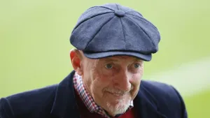 Ian Holloway criticises ‘minging’ Swindon show as they go joint top of the table