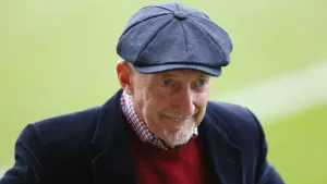 Ian Holloway proud of Swindon’s fight after gaining derby revenge on Cheltenham