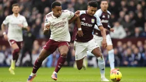 Jurrien Timber (left) wants Arsenal to be motivated by their defeat at Aston Villa (Nick Potts/PA)