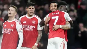 Sunday’s briefing: Arsenal survive Wolves scare and Mohamed Salah returns