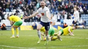Will Keane snatches dramatic late point for Preston against Norwich