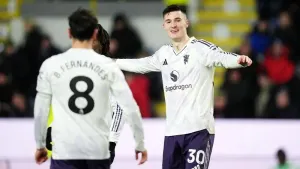 Benjamin Sesko (right) struck twice for Manchester United at Burnley (Martin Rickett/PA)