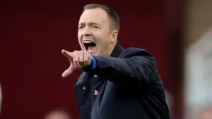 Chris Davies was unhappy with the match officials (Steve Welsh/PA)