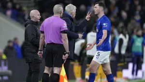David Moyes was furious with the decision to send off Michael Keane (Peter Byrne/PA)