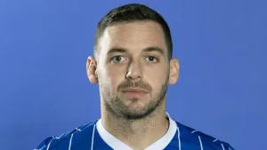 Drey Wright’s last-gasp finish helps Dundee knock out nine-man Kilmarnock