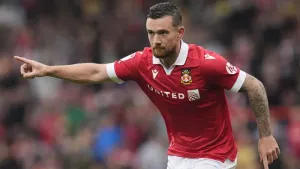 Jack Marriott’s late strike earns Reading a point against Barnsley