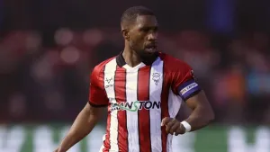 Promotion-chasing Lincoln hit five past Peterborough to stretch unbeaten run