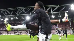 St Mirren edge out Livingston on penalties to progress in Scottish Cup