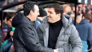 Aston Villa manager Unai Emery (left) and Bournemouth manager Andoni Iraola embrace before the match (Peter Tarry/PA)